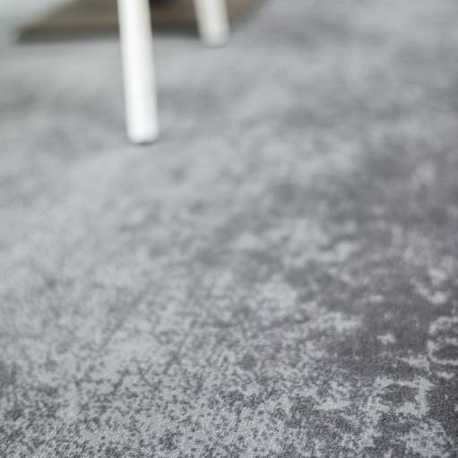 Concrete Confort + – Gemütlicher Teppichboden mit Motiven